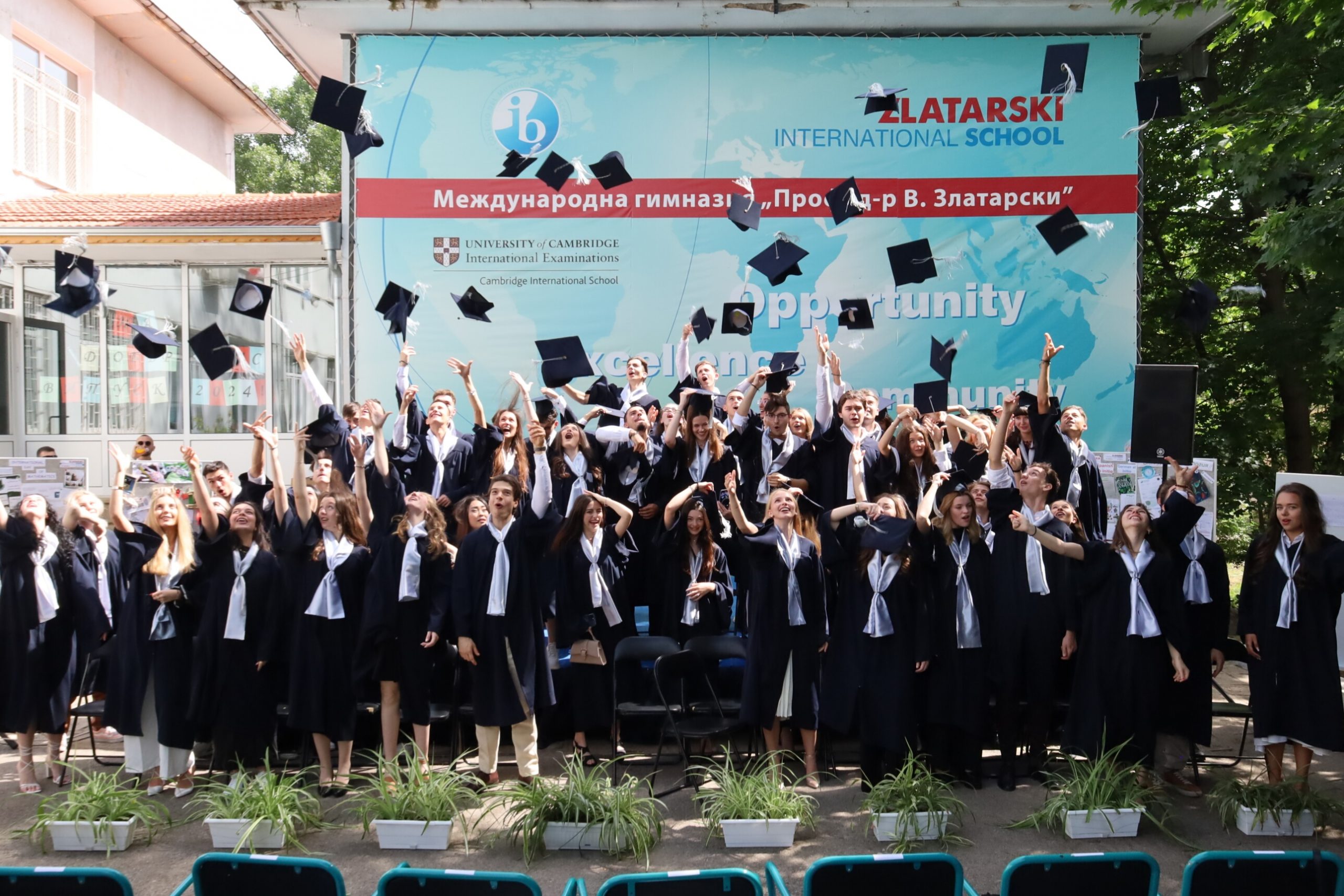 IB резултати 2024: Забележителни успехи за 20та поредна година за Международно училище Златарски