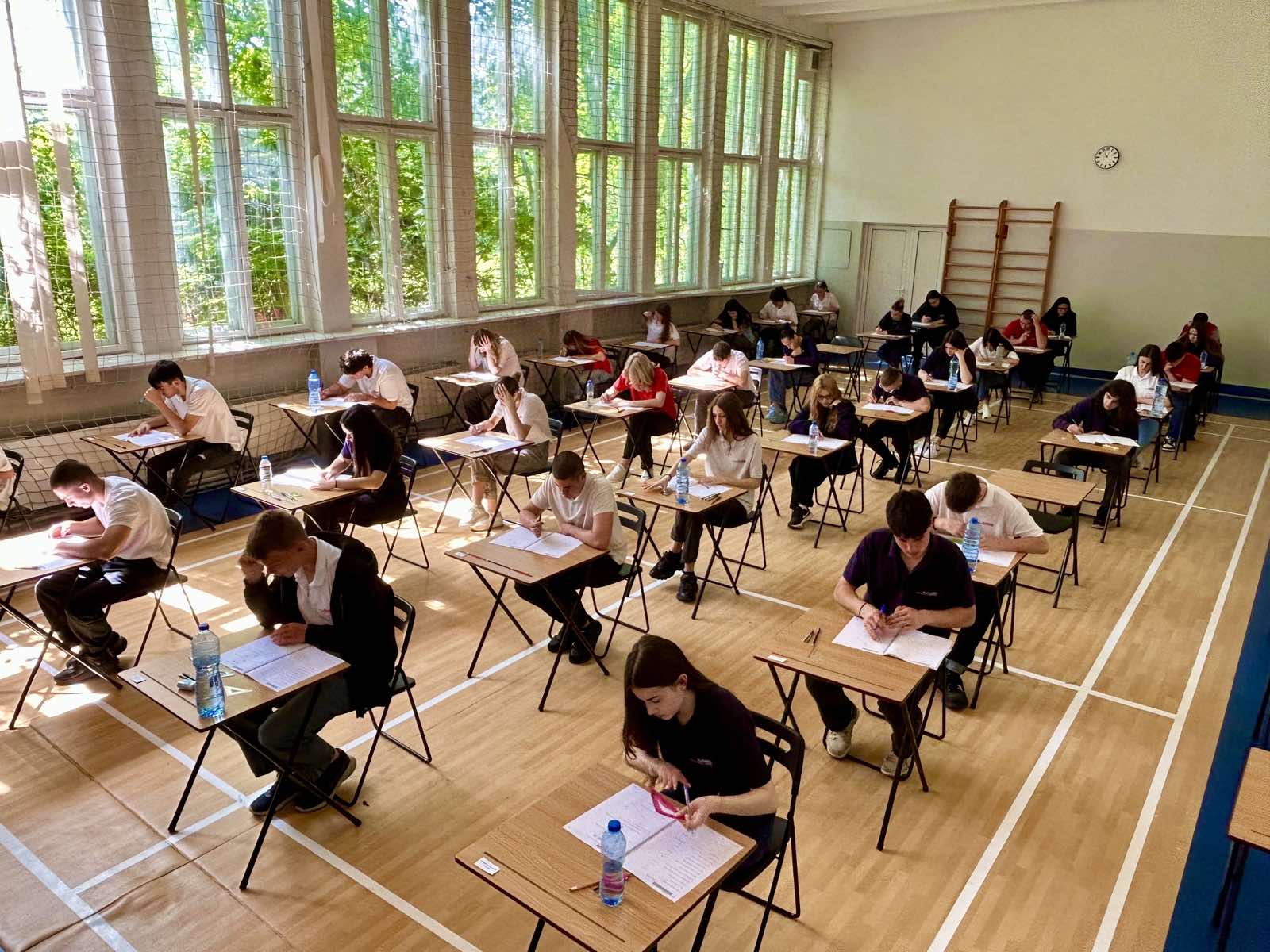 Високи IGCSE резултати през 2025 за Международно училище Златарски